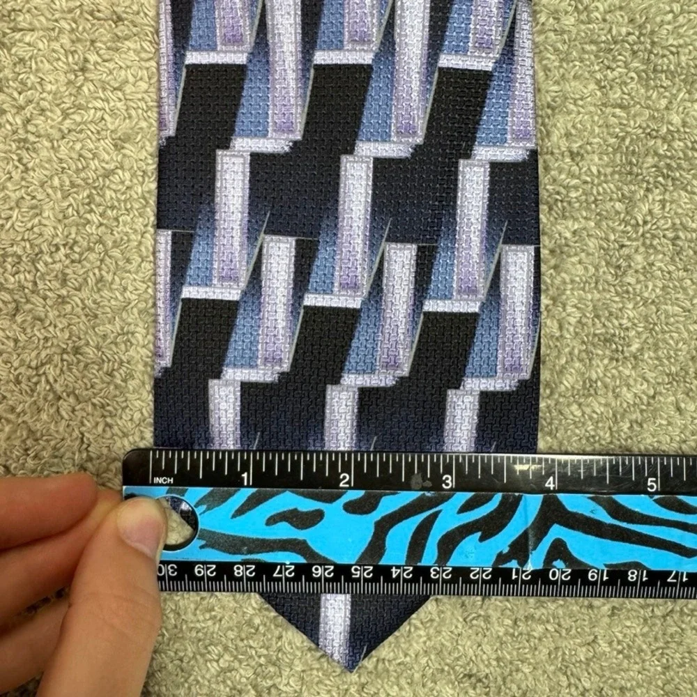 Carlos Devenezia Mens Silk Tie Blue Purple Geometric Abstract Hand Made 59 Inch